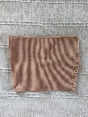 La Hearts Ribbed Bandeau Crop Top in Dusty Peach